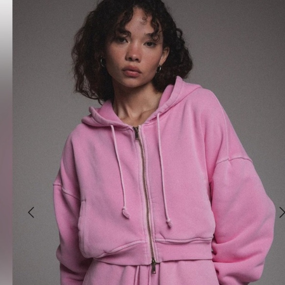 Elwood Babydoll Cropped Hoodie